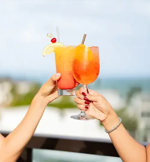 fort lauderdale beach hotels with a bar